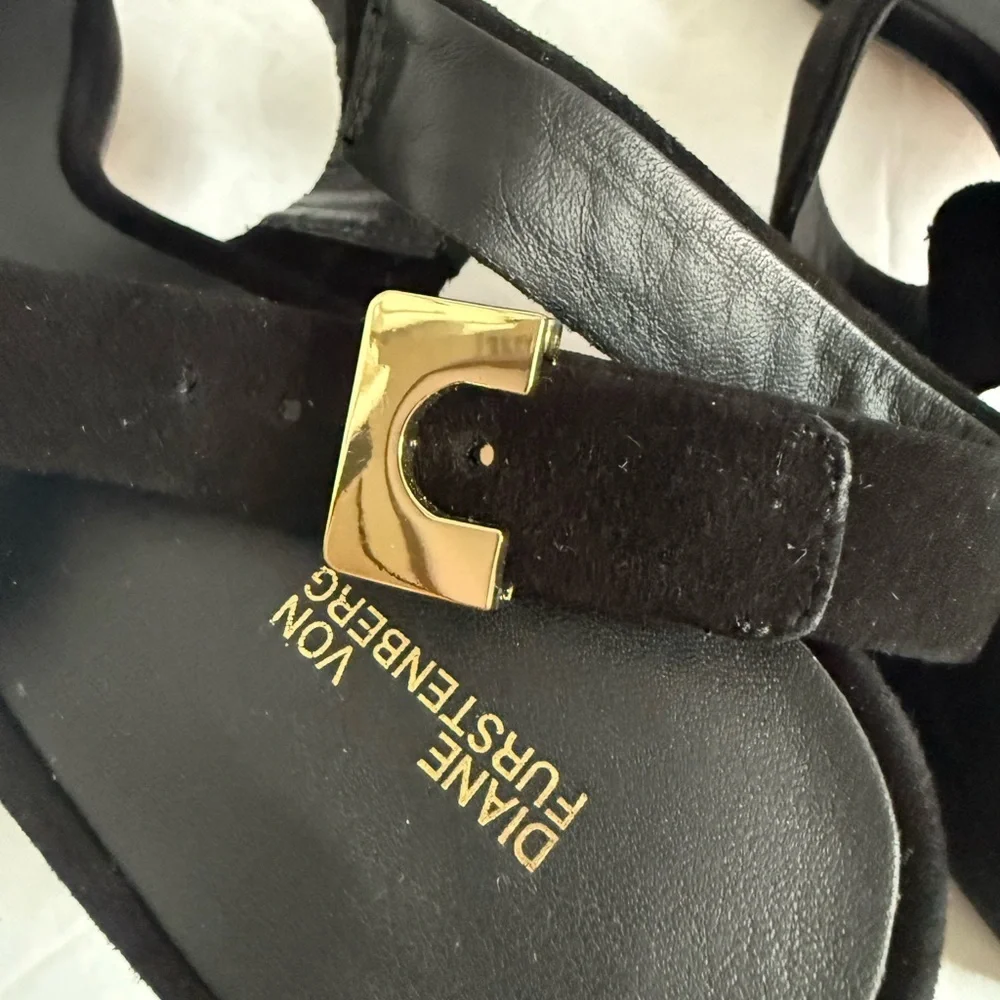 NWOT Diane Von Furstenberg Black Low Heel Block Sandals Size EU 40 US 10M